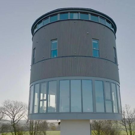 הוילה Emley Luxury Converted Water Tower In Flockton מראה חיצוני תמונה