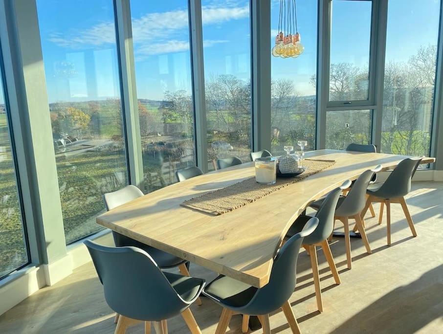 הוילה Emley Luxury Converted Water Tower In Flockton מראה חיצוני תמונה
